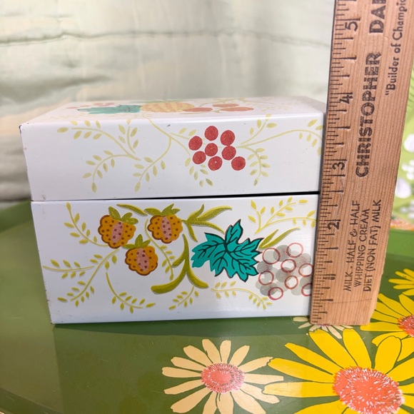 70s Recipe Box - Picture 5 of 9